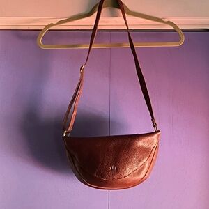 Portland Leather KOALA "Almost Perfect" Sling Bag Nutmeg Medium